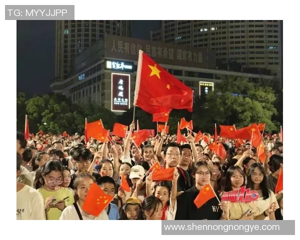 中国运动员穿国旗出征奥运，现场高唱国歌震撼人心